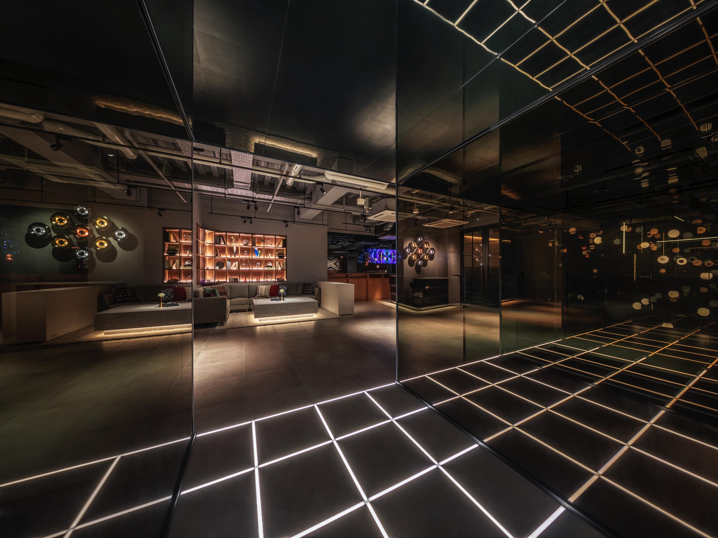 The Lively Osaka Honmachi Hotel Exterior photo